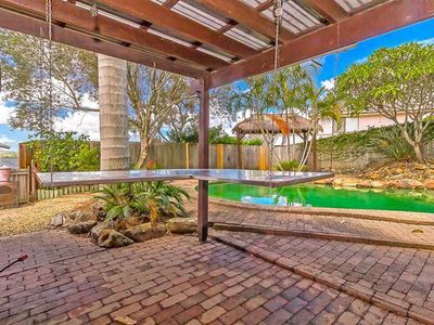 5 Hill Park Crescent, Rochedale South