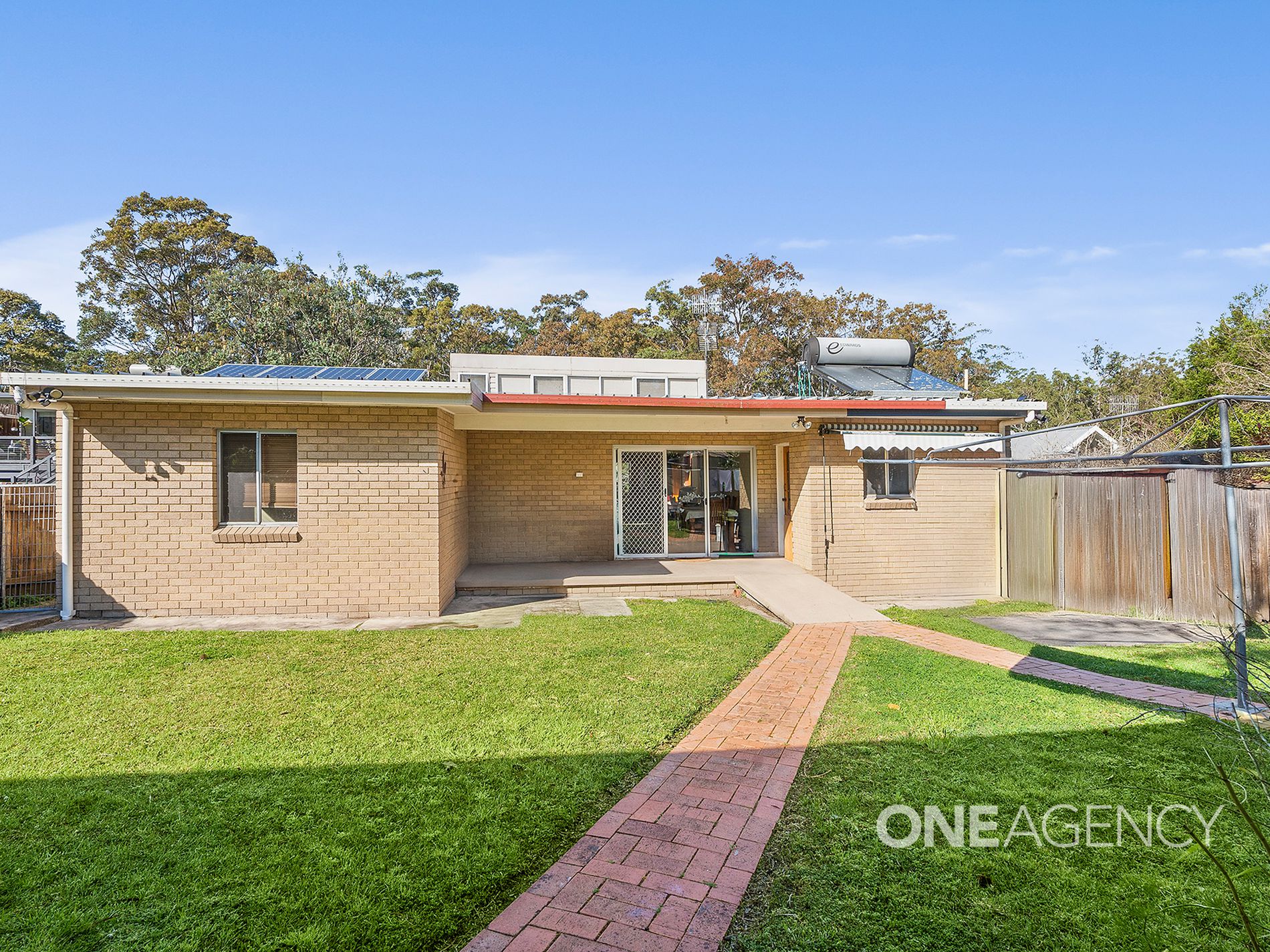 15 Basin View Parade, Basin View