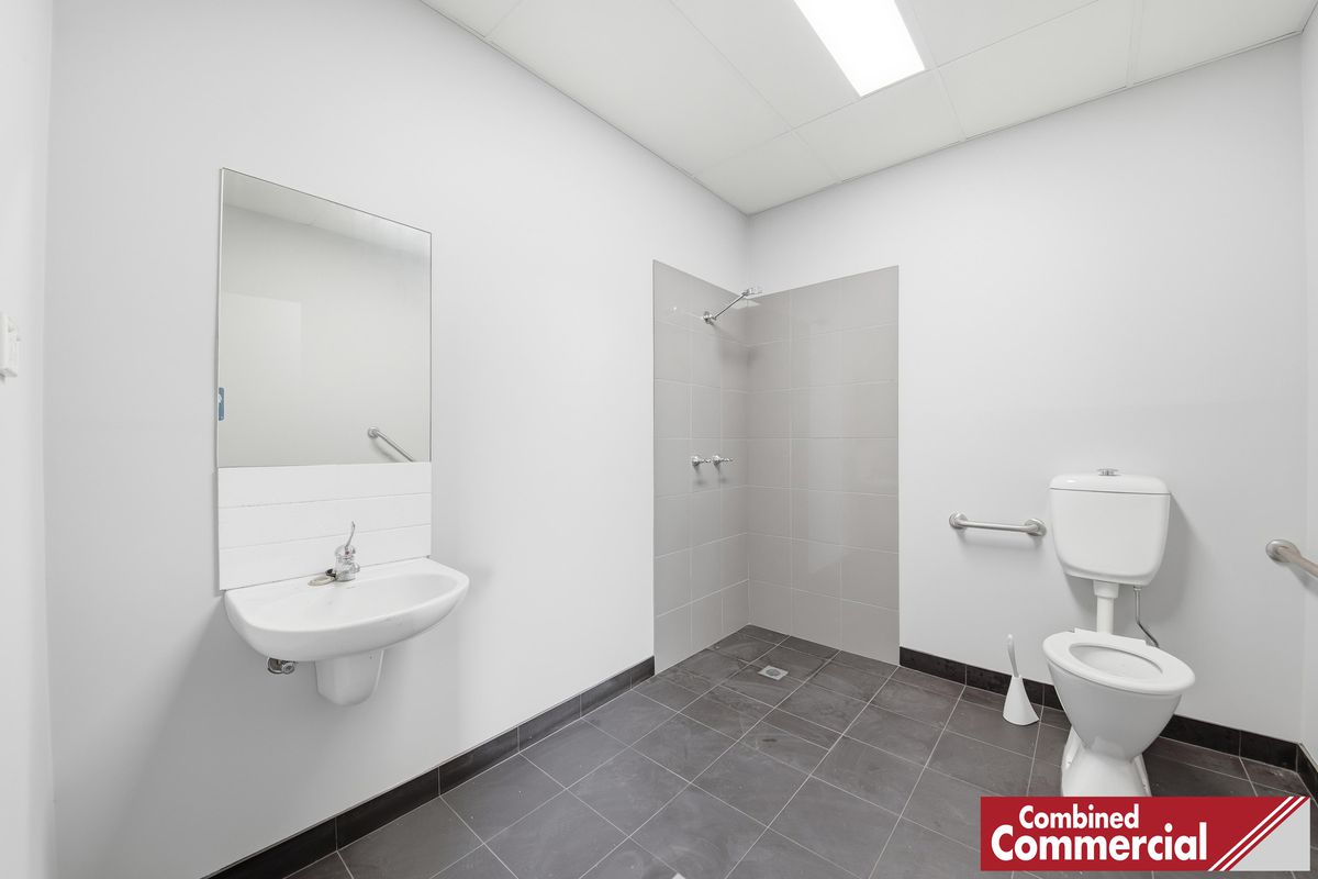 2 / 2-4 Lone Pine Place, Smeaton Grange