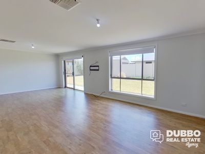 44 Holmwood Drive, Dubbo