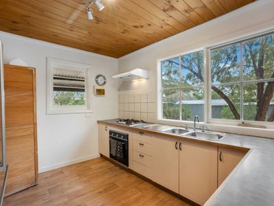 32 Five Gums Lane, Heathcote