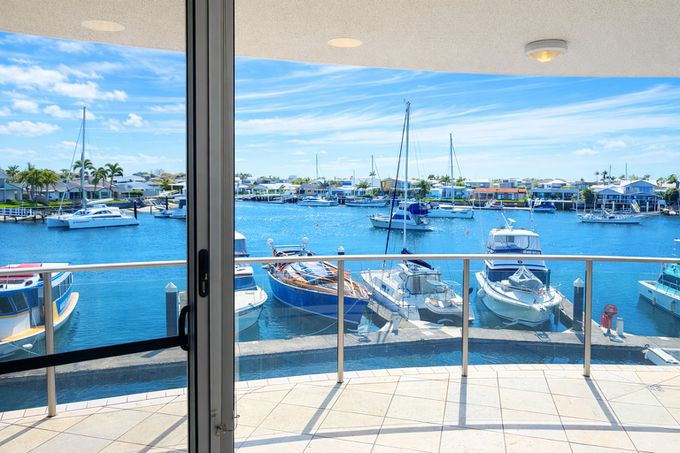 unit 204 / 13 Nicklin Way, Minyama