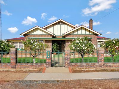 6 Main Street, West Wyalong