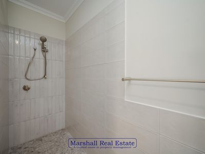 8 Expedition Dr, Clarkson