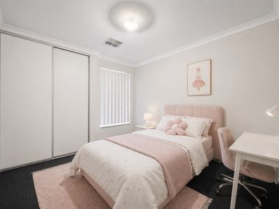 26 Calvera Gardens, Piara Waters
