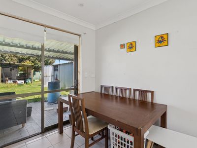 18 Harford Avenue, Viveash