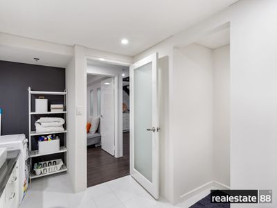 4 / 82 King Street, Perth