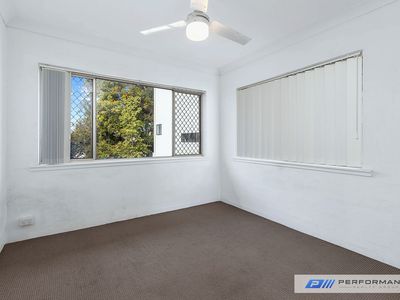 4 / 17 Meyer Street, Southport