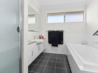 126 Bolwarra Drive, Marsden Park