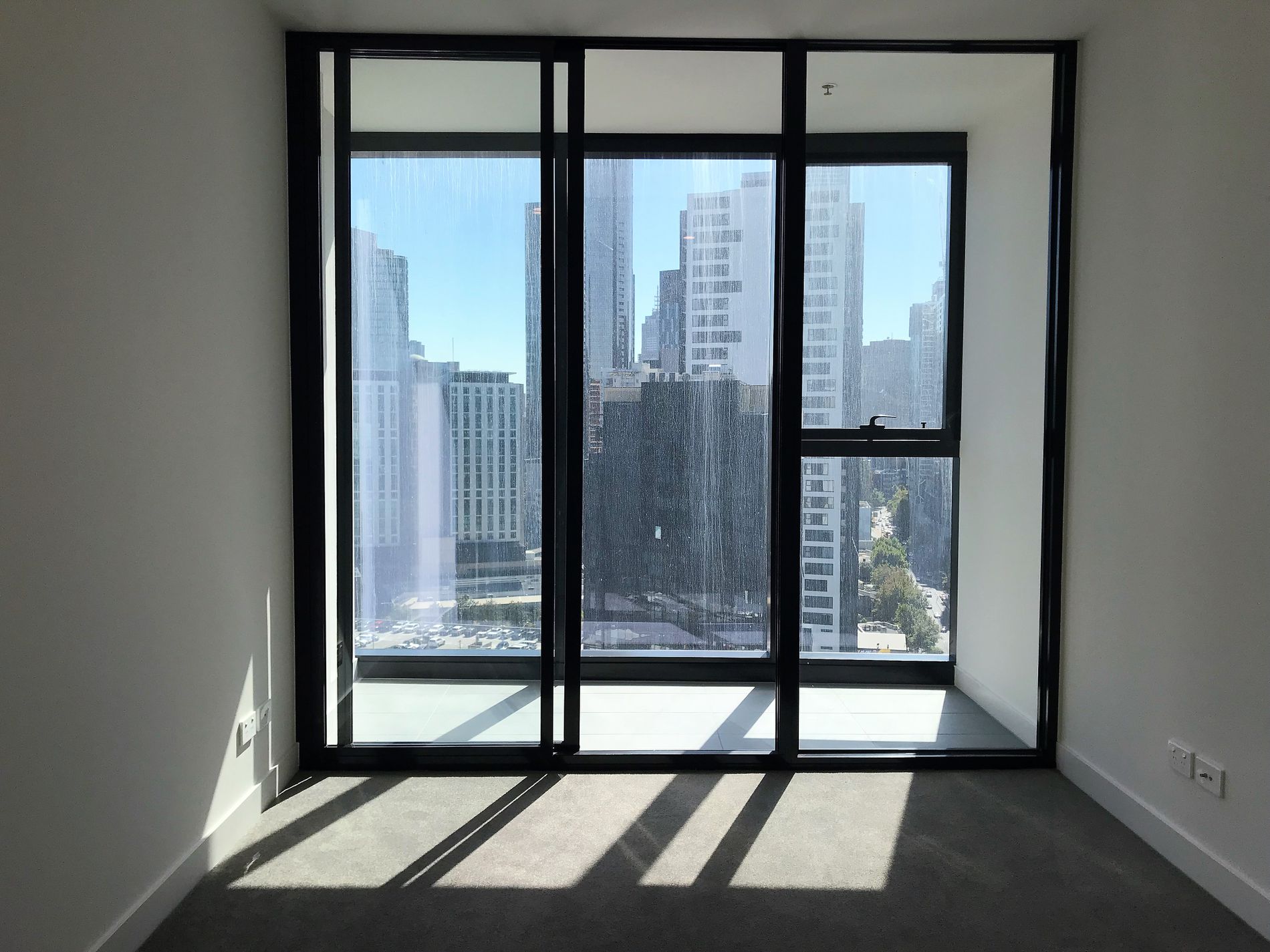 2010 / 105 Clarendon Street, Southbank