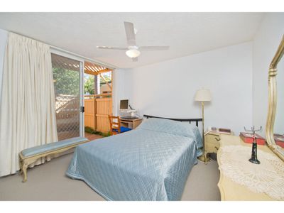 8 / 22 York Street, Indooroopilly