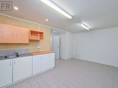 1 / 32 Bushland Ridge, Bibra Lake