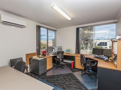 2 Loop Road, Werribee