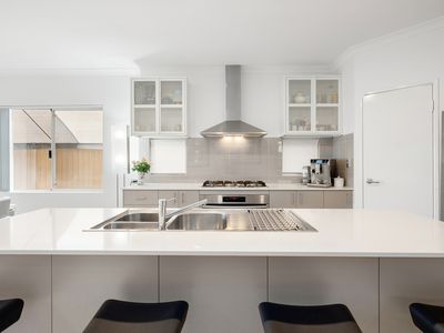5 Binomial Way, Piara Waters