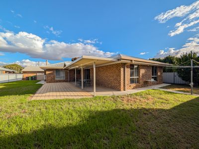 12 Goyne Crescent, Swan Hill