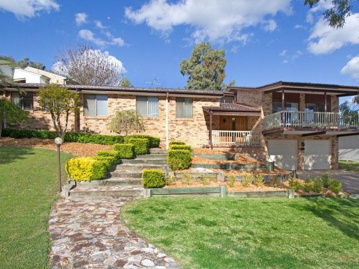 4 Woodburn Way, Tamworth First National Real Estate Tamworth