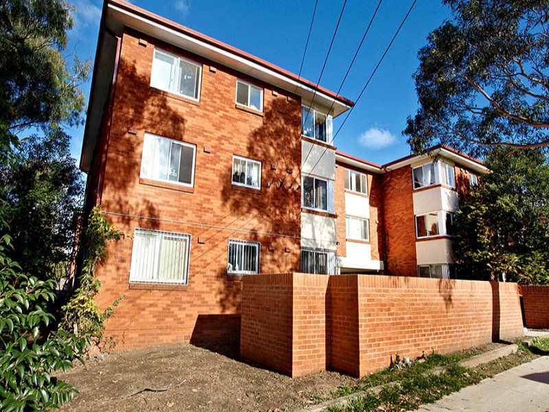 23 / 4 Unara Street, Campsie