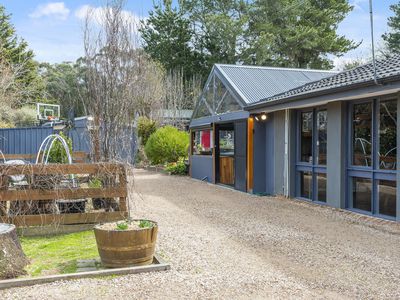 10 Hotham Avenue, Mount Macedon