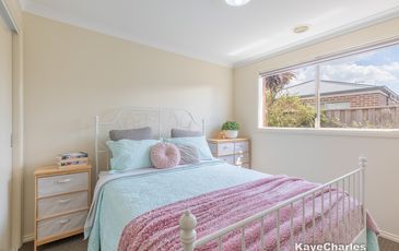 9 Heathcote Grove, Officer