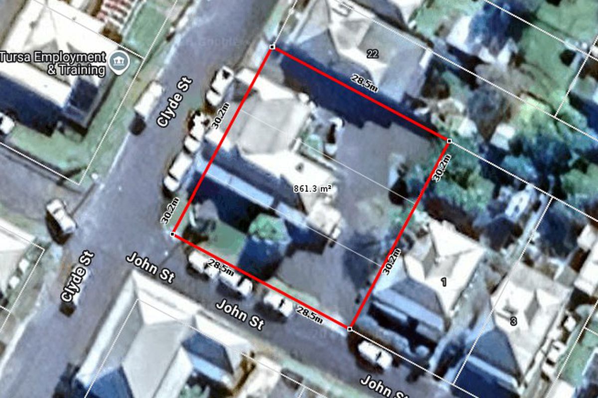 18-20 Clyde Street, Maclean