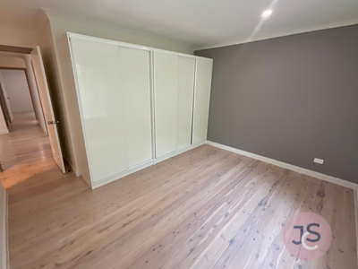 4 Lindsay Avenue, Valentine