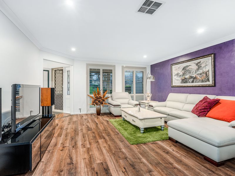13 Scenic Grove, Glenwood