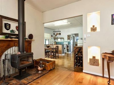 14 Howlong Road, Rutherglen