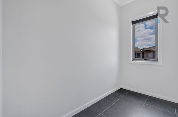 23 / 64 Escapade Boulevard, Craigieburn