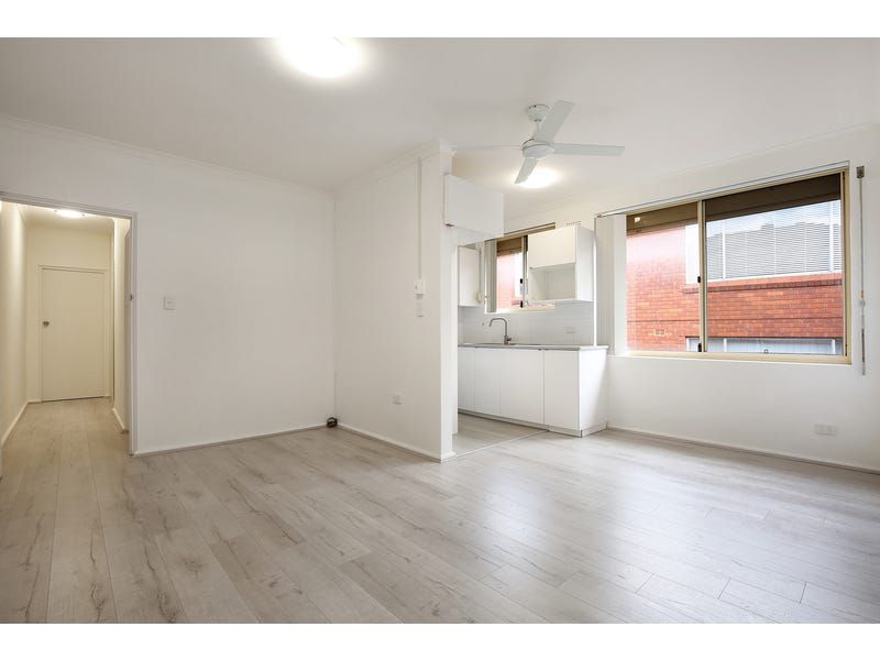 8 / 11 Parry Street, Narwee