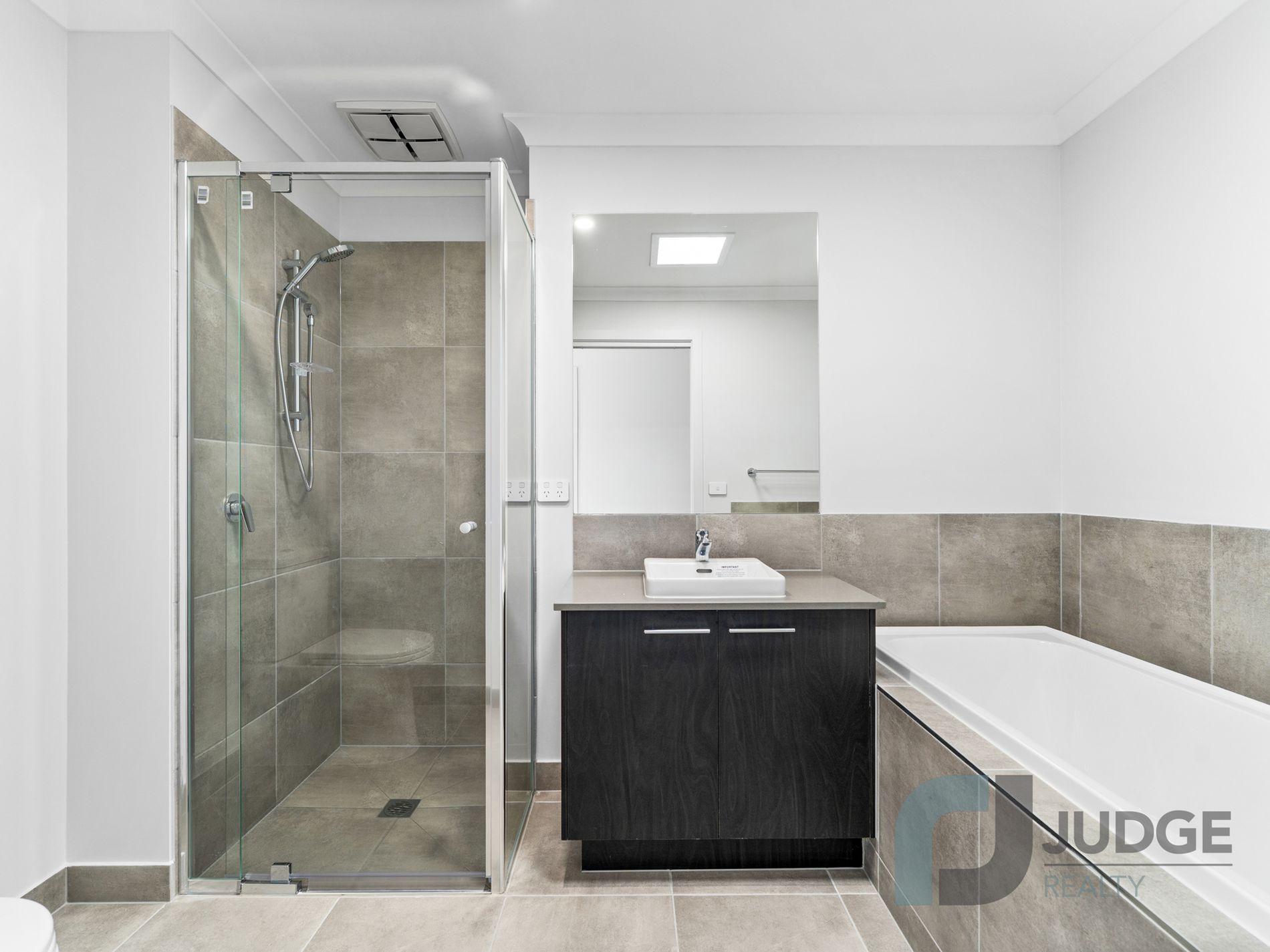 8 Sunnybank Road, Fraser Rise