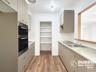 10 Wilkins Street, Dubbo