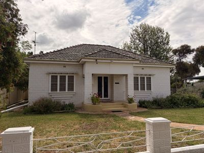 6 Lynch Street, Parkes