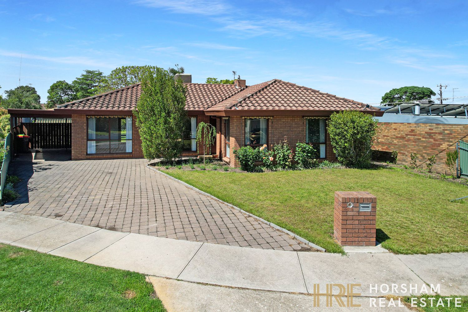 1 Hoskin Court, Horsham