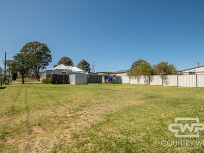 52 Logan Street, Tenterfield