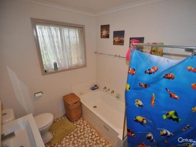 7 Burge Place, Dubbo