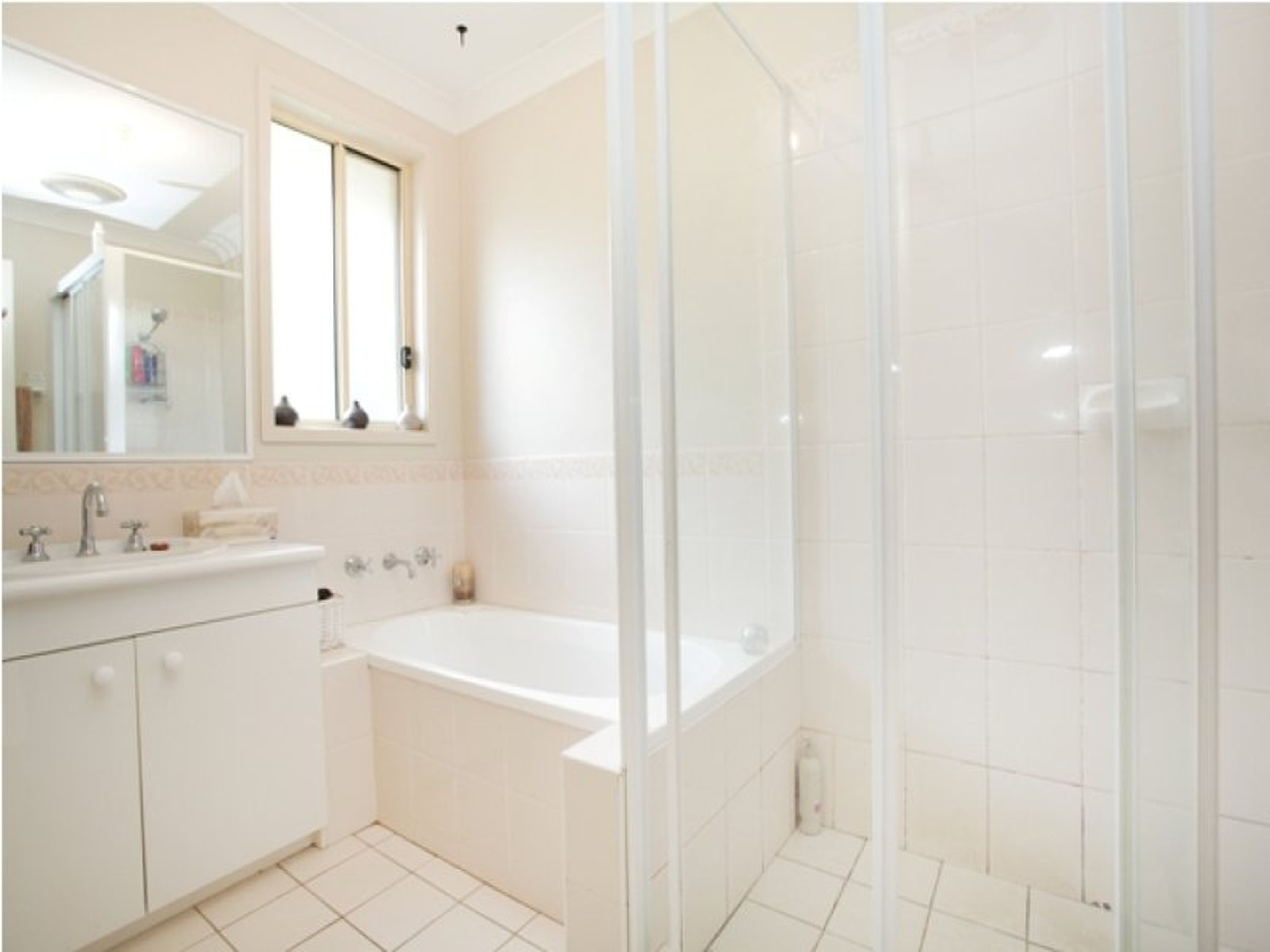 4 Becke Court, GLENMORE PARK