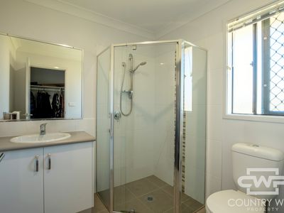 22 Claret Ash Drive, Guyra