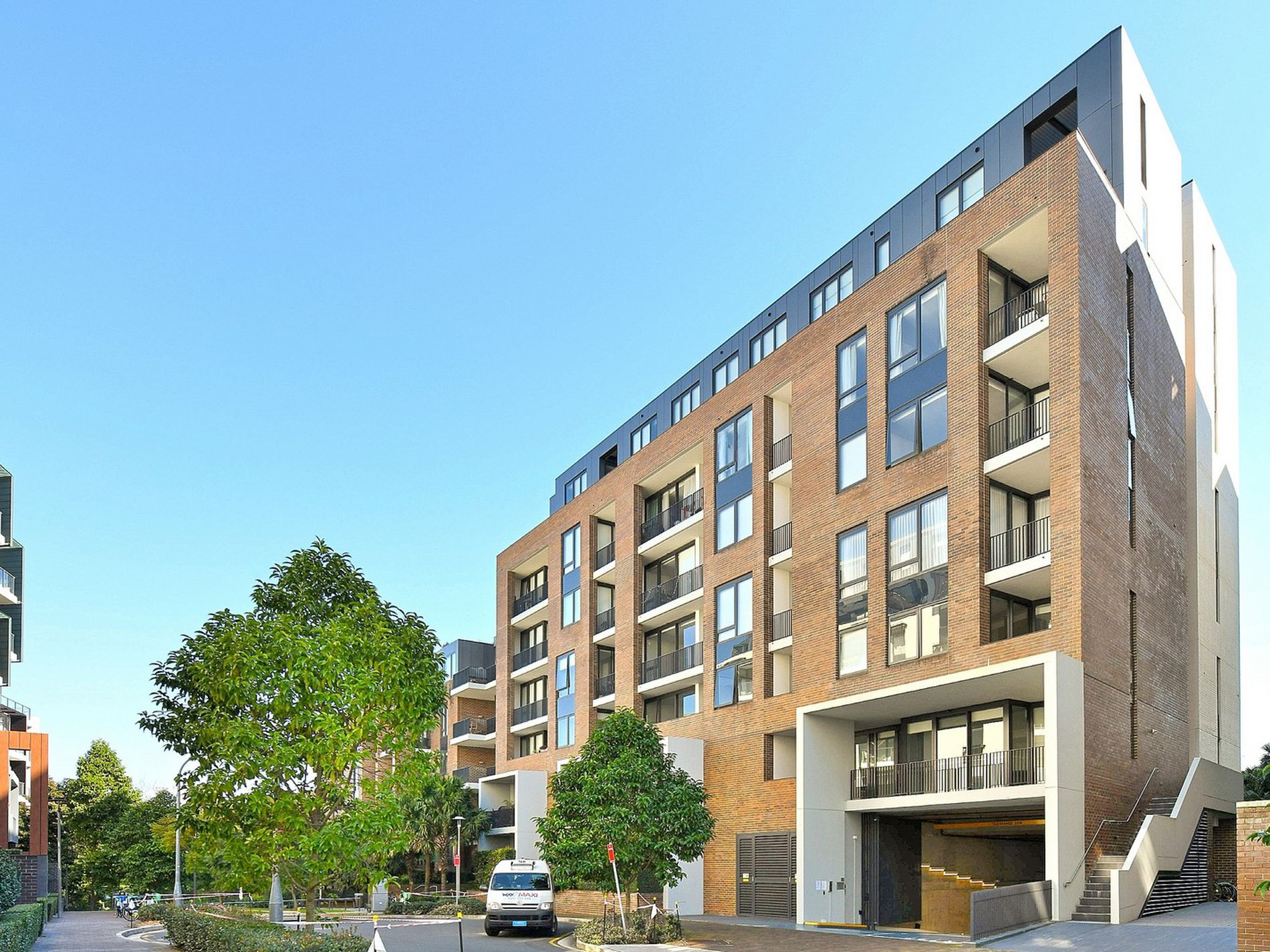 211 / 1 Cullen Close, Forest Lodge