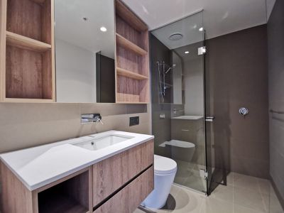 1111 / 648 Lonsdale Street, Melbourne