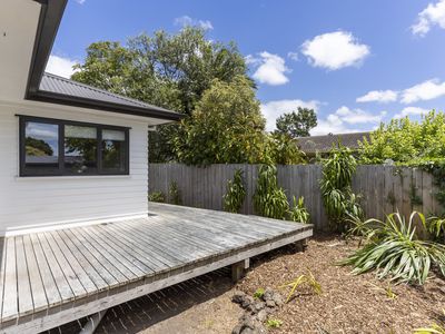 15 & 15A Bahari Drive, Ranui