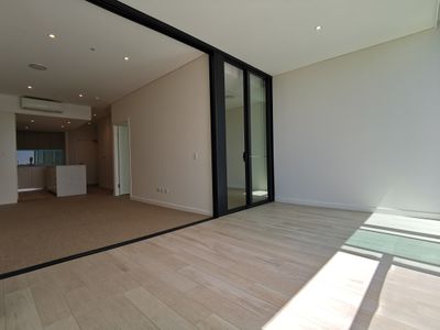1405 / 17  Wentworth Place, Wentworth Point