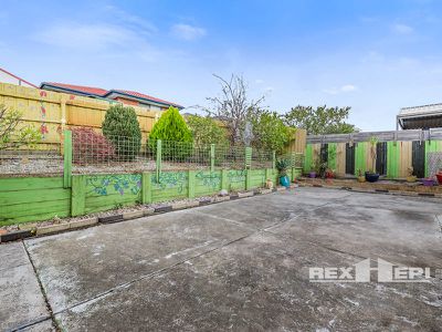6 Niagara Court, Hampton Park