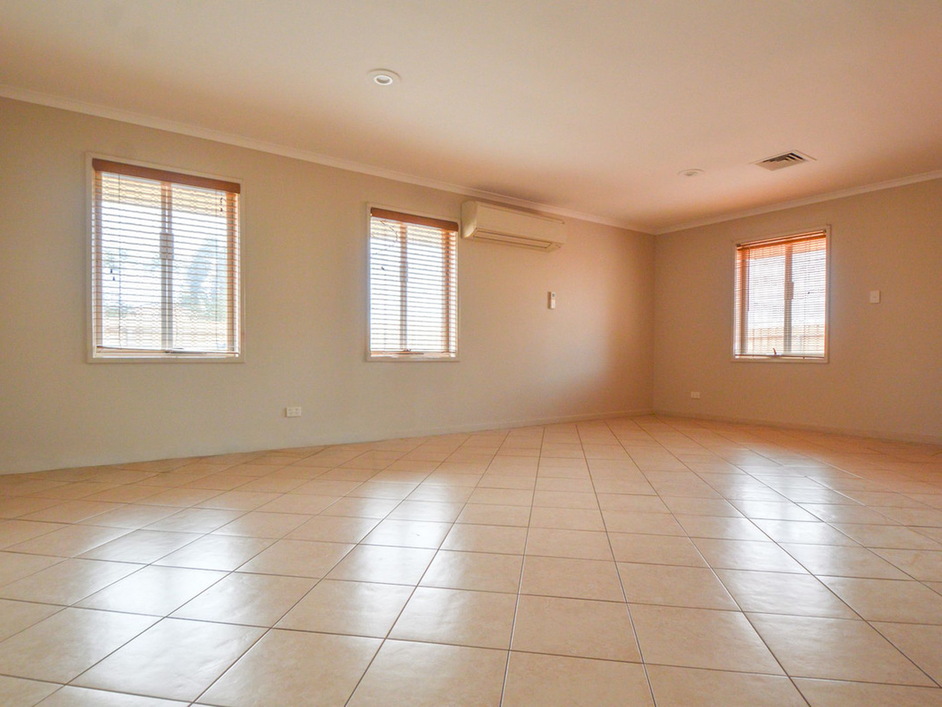 10 Lovell Way, South Hedland