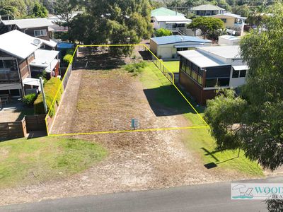 9 ESPLANADE, Woodgate