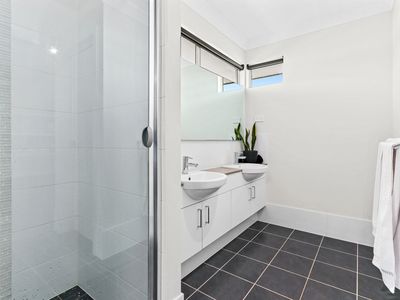 126 Bolwarra Drive, Marsden Park