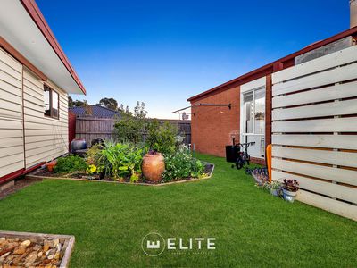 15 Nandaly Place, Cranbourne West