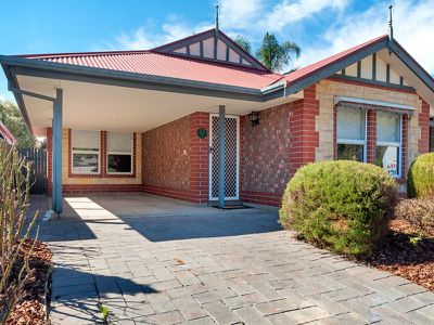 23 Shillabeer Crescent, Woodcroft