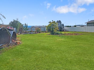 16 Leader Street, Riverton