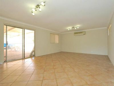 47 Ovens Road, Thornlie