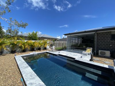 8A Layde Court, Urangan